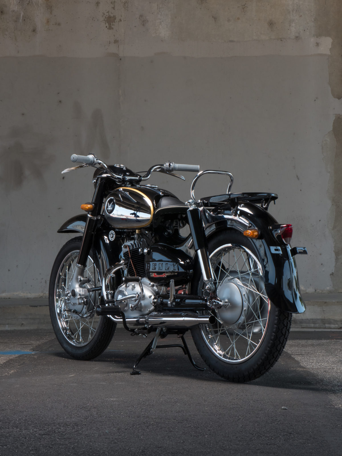 Vintage Honda Motorcycle Restoration and Customization